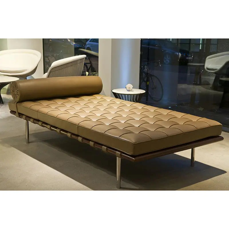 Knoll Barcelona Relax Day Bed